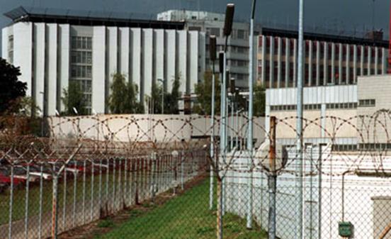 ΧΙΙΙ. Η φυλακή Stammheim στη Στουτγκάρδη της Γερμανίας.