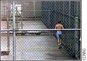 ΧΧΧVIII. Προαυλισμός κρατούμενου σε σύγχρονη φυλακή απομόνωσης των ΗΠΑ.